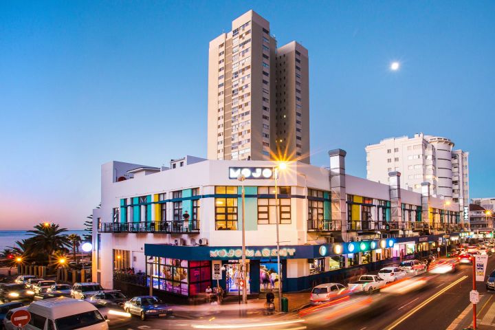 Bus + FREE entry to 3 Top Attractions